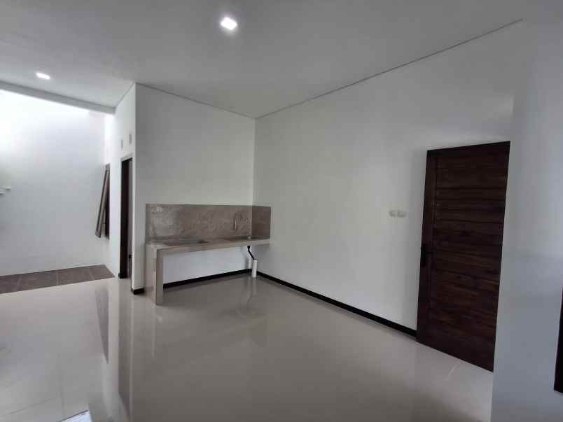 dijual rumah watualangkah ambarketawang