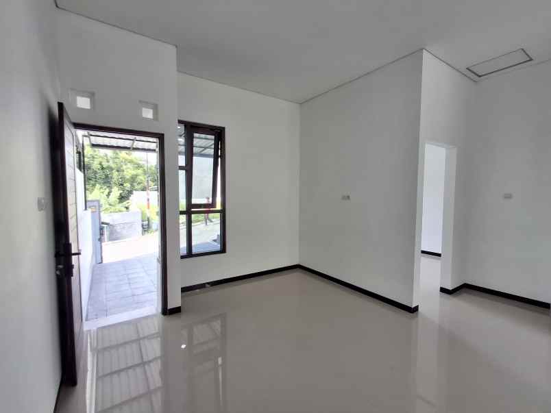 dijual rumah watualangkah ambarketawang