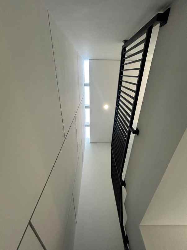dijual rumah wisma mukti