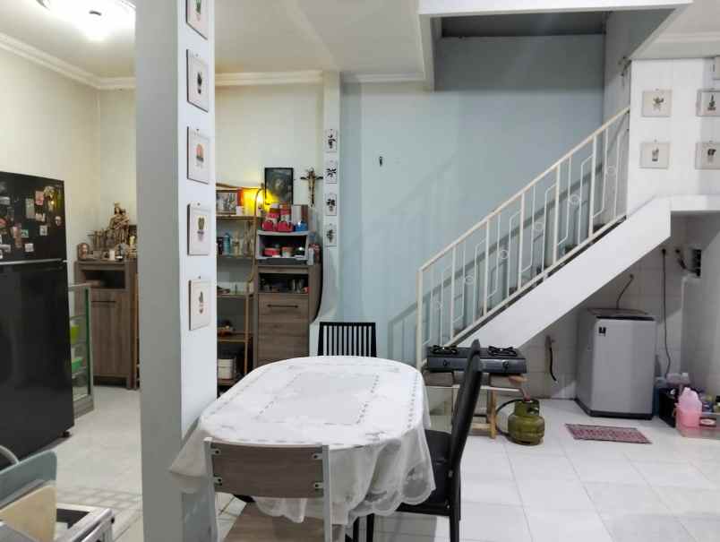 dijual rumah wisma permai
