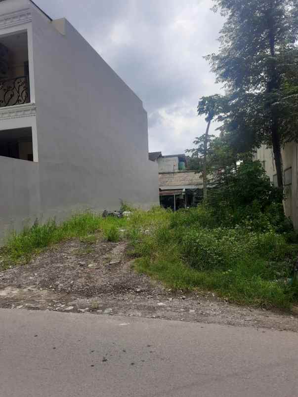 dijual tanah barat seturan caturtunggal
