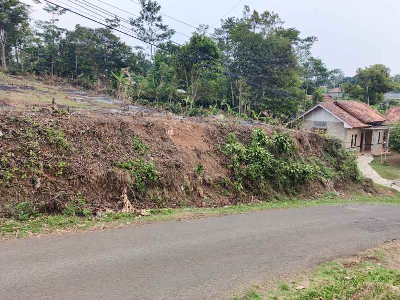 dijual tanah desa sadarkarya darangdan