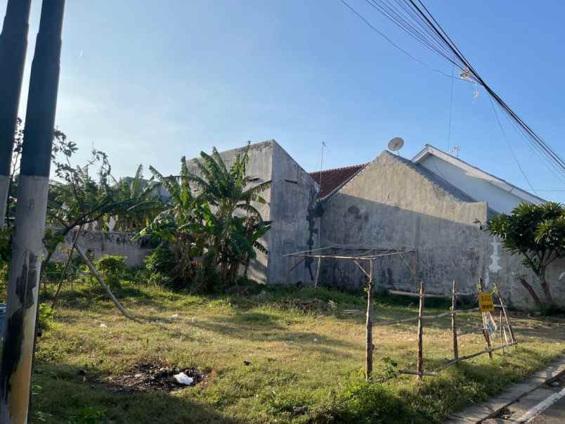 dijual tanah jalan gubernur suryo gang