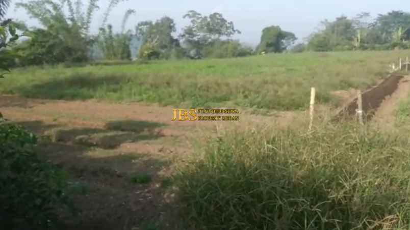 dijual tanah kosong di jalan kubucolia seberaya karo