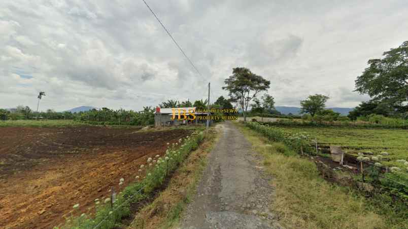 dijual tanah kosong di jalan kubucolia seberaya karo