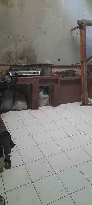 dijual tanpa perantara persis sebrang mall paskal