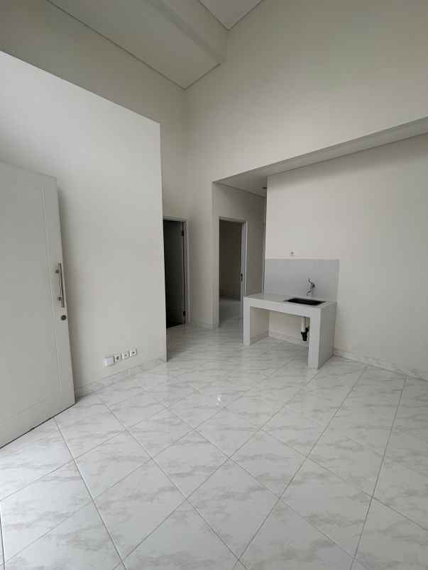 dijual unit rumah baru paramount petals