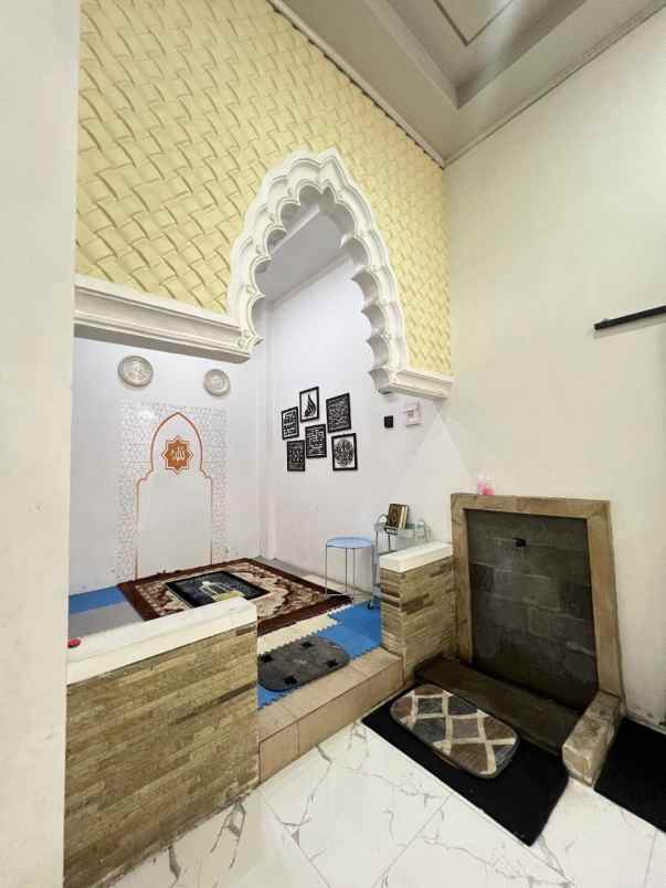 dijual villa cantik semi furnished lokasi junrejo batu