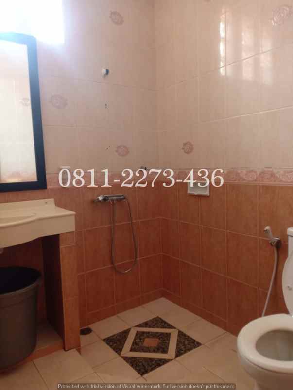 dijual villa cisarua