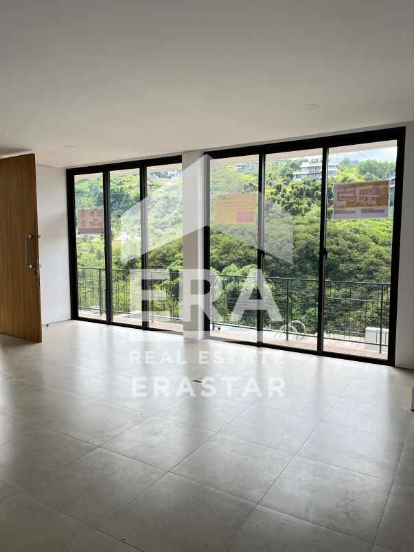 dijual villa dago village