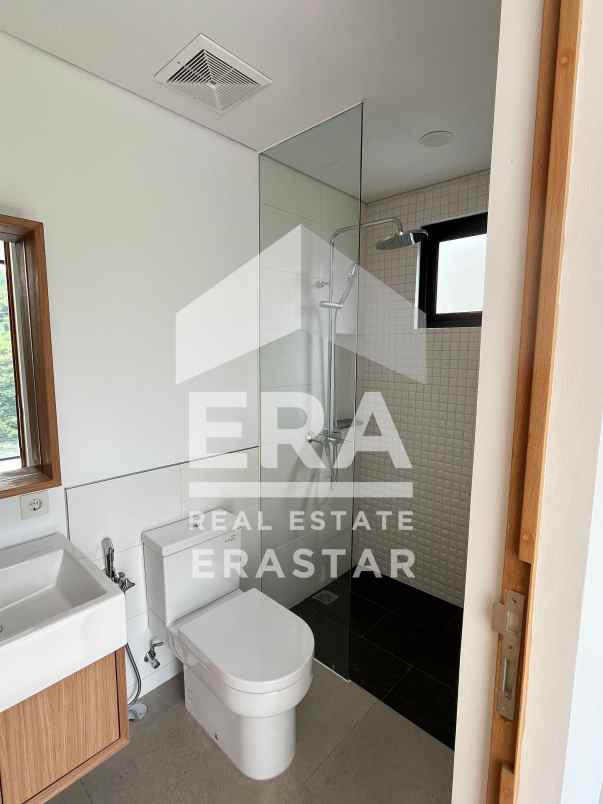 dijual villa dago village