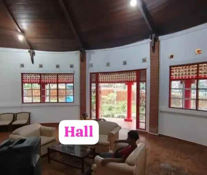 dijual villa desa cipari