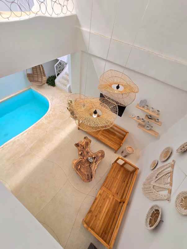 dijual villa jalan raya uluwatu pecatu