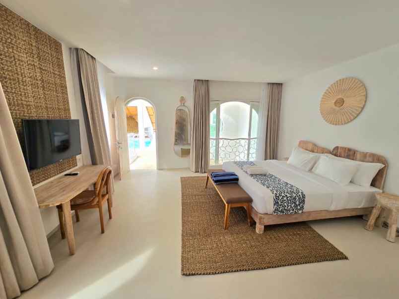 dijual villa jalan raya uluwatu pecatu