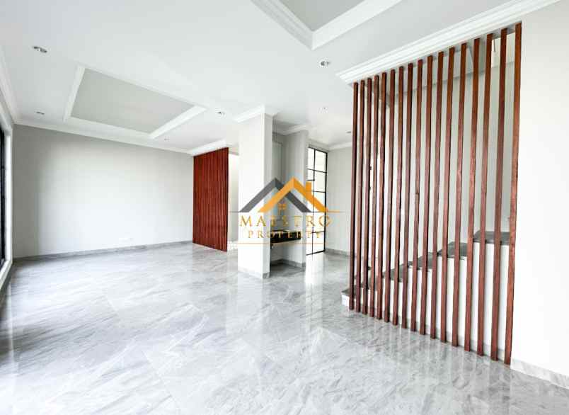 dijual villa komplek citraland gama