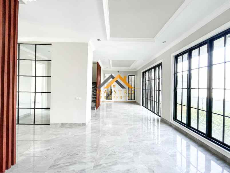 dijual villa komplek citraland gama