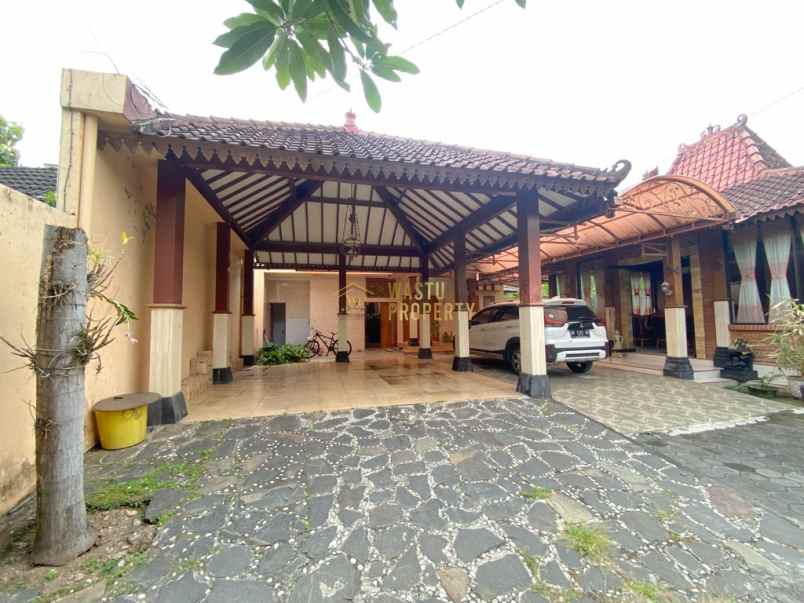 dijual villa pleret bantul