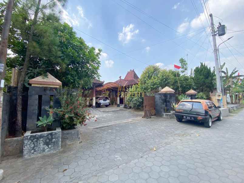 dijual villa pleret bantul