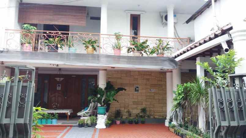 disewakan kost jl duren tiga barat 6 no