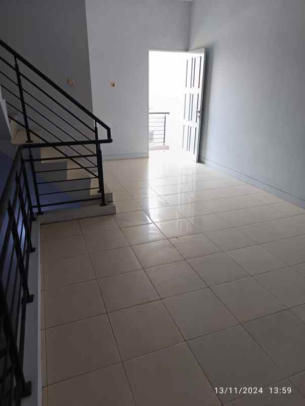 disewakan ruko gudang kantor boulevard hijau