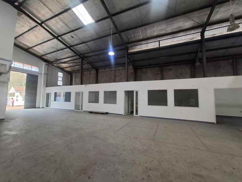 disewakan ruko gudang kantor delta silicon cikarang