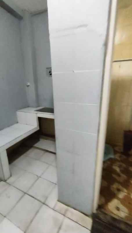 disewakan ruko gudang kantor jalan raya meruya selatan