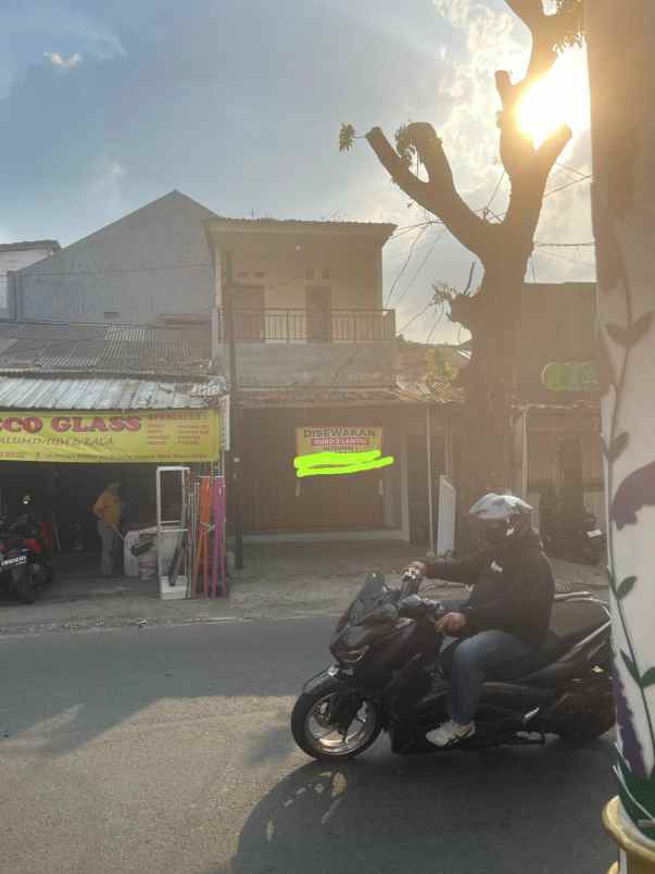 disewakan ruko gudang kantor jalan raya meruya selatan