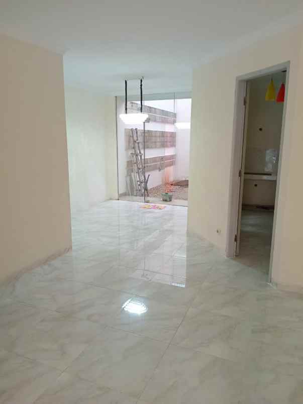 disewakan rumah bukit gading mediterania