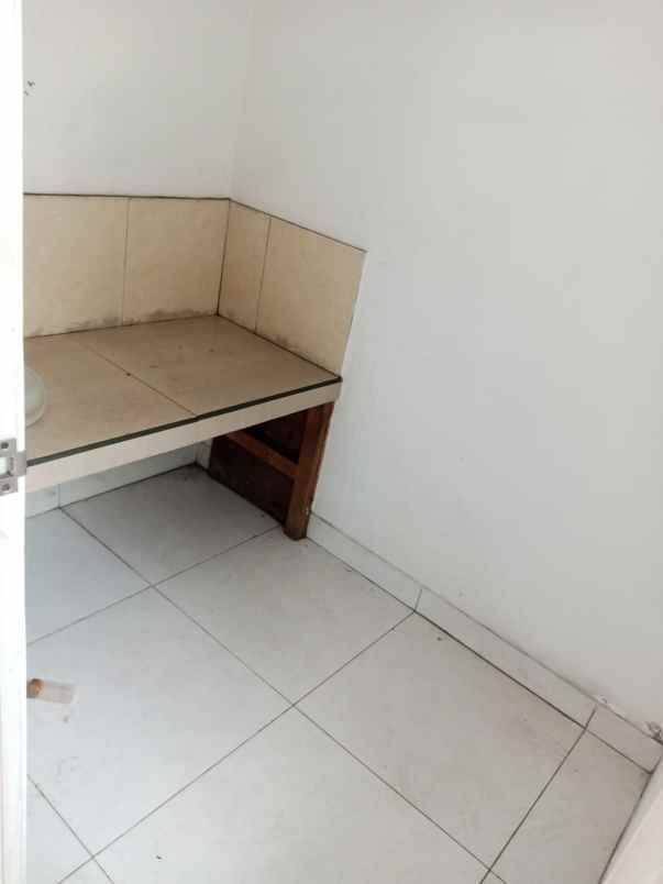 disewakan rumah cluster alamanda jakarta