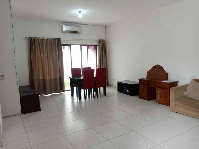 disewakan rumah cluster alamanda jakarta