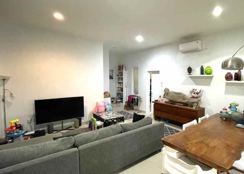 disewakan rumah cluster eropa sedayu city