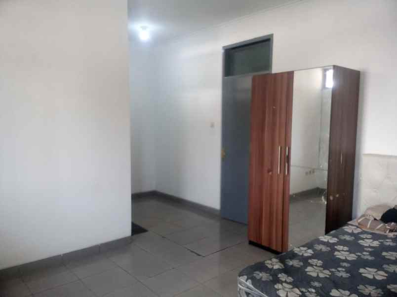 disewakan rumah cluster istana kawaluyaan