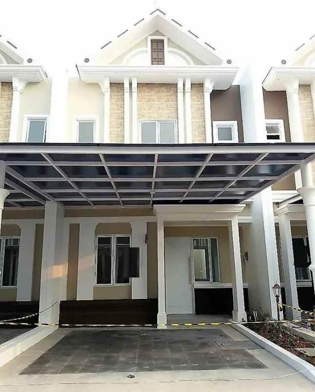 disewakan rumah cluster la seine jakarta