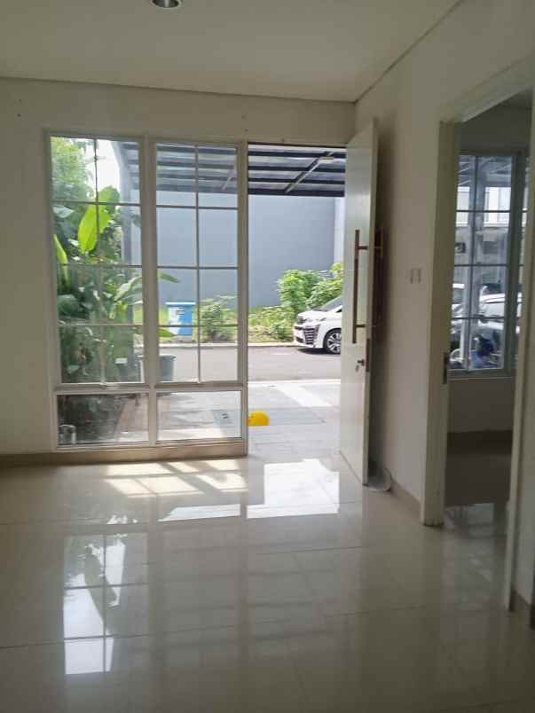 disewakan rumah cluster la seine jgc