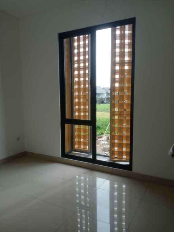 disewakan rumah cluster mahakam mts jgc