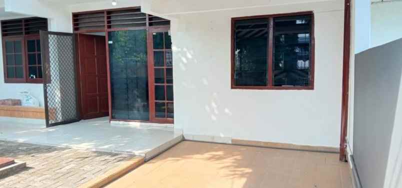 disewakan rumah darmo harapn indah tandes