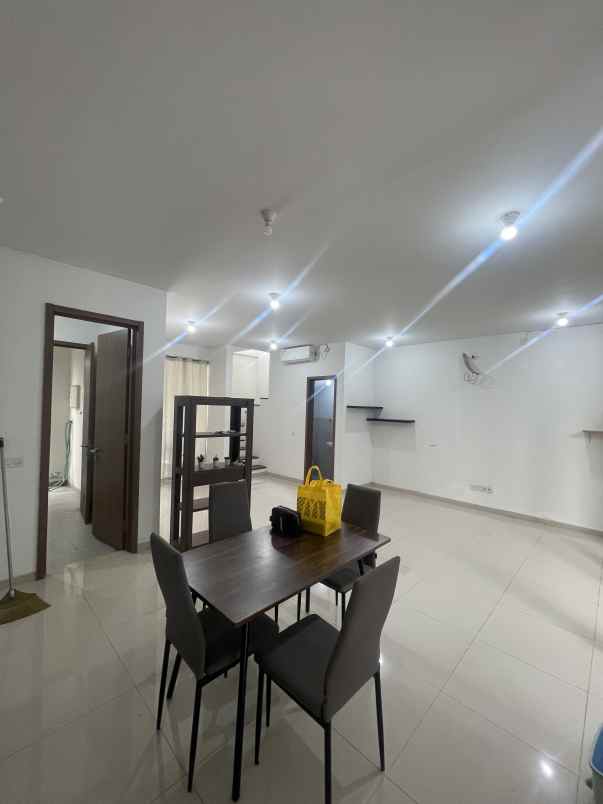 disewakan rumah graha natura e 70