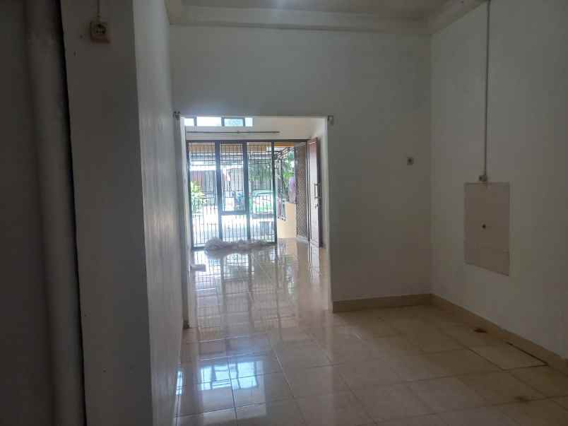 disewakan rumah graha raya bintaro