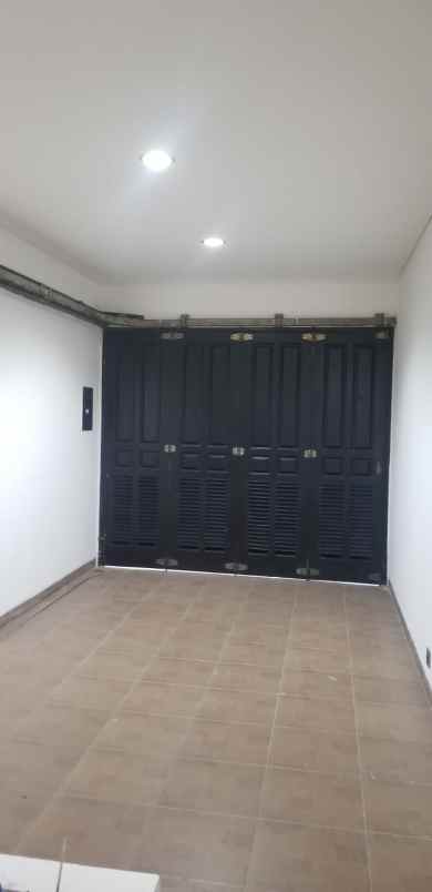 disewakan rumah grand family