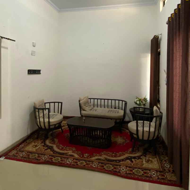 disewakan rumah jambidan