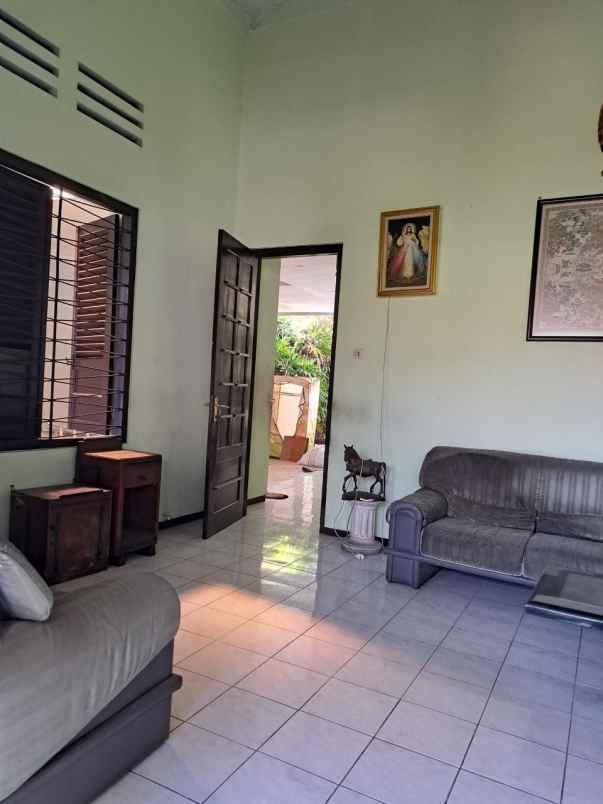 disewakan rumah jl pajajaran tegalsari