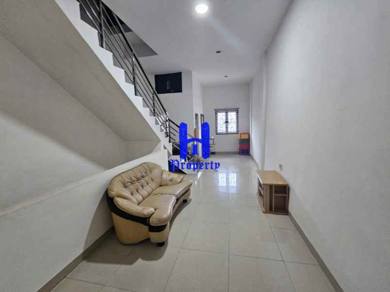 disewakan rumah komplek krakatau anggrek