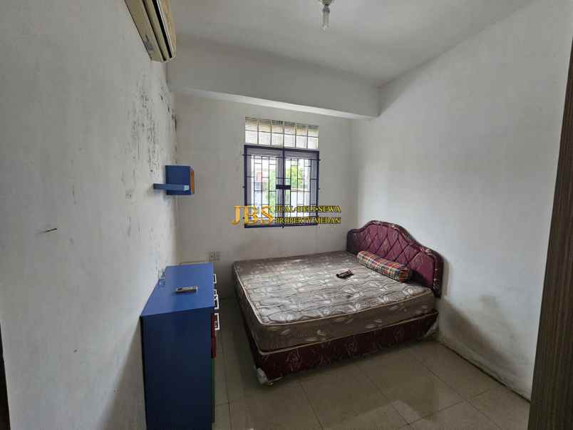 disewakan rumah komplek krakatau anggrek