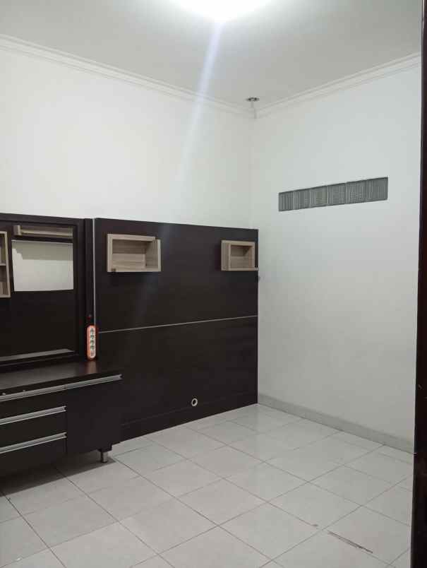 disewakan rumah sarijadi bandung