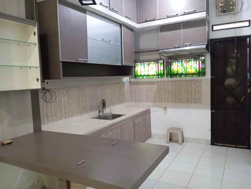 disewakan rumah sarijadi bandung