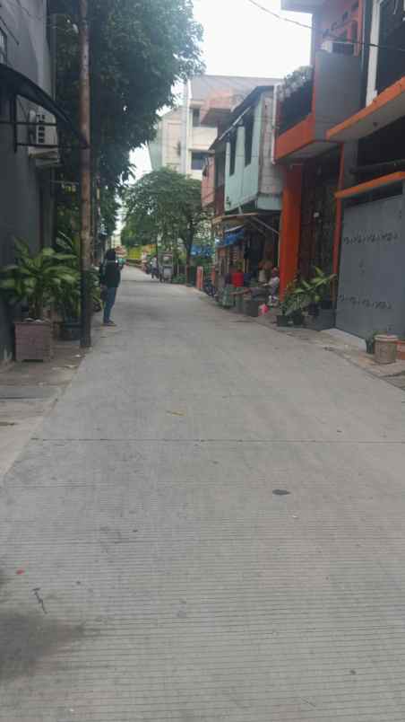 disewakan rumah serdang