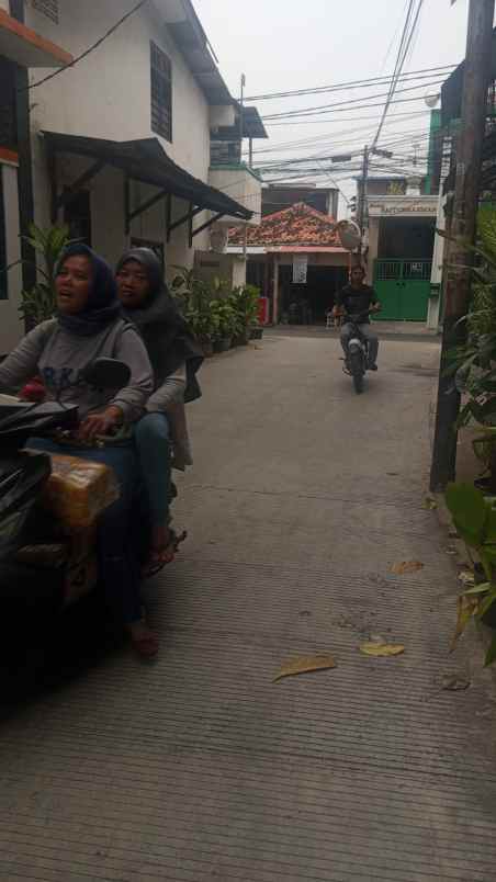 disewakan rumah serdang