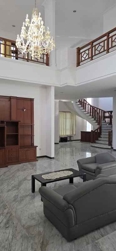 disewakan rumah taman hunian satelit