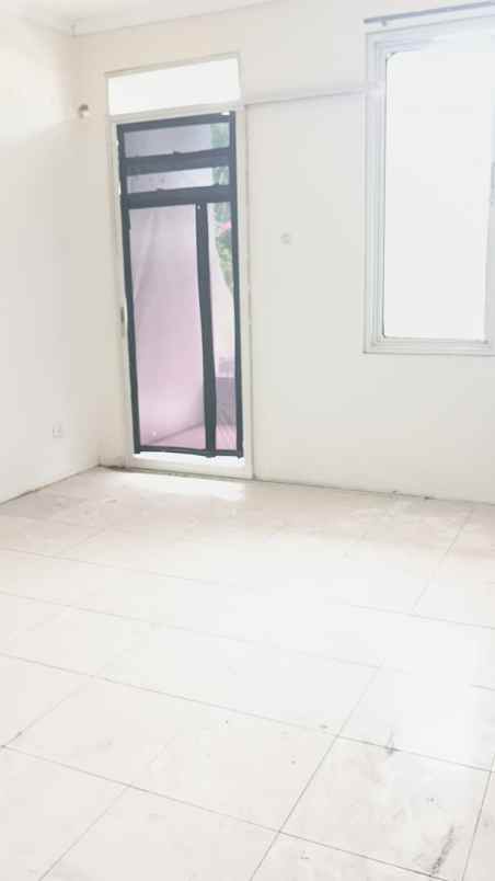 disewakan rumah taman modern