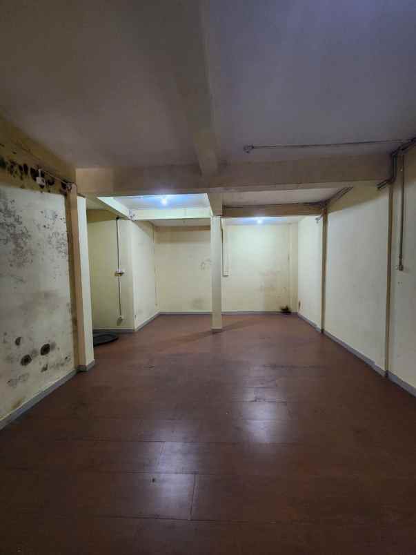 disewakan untuk usaha ruko raya nginden